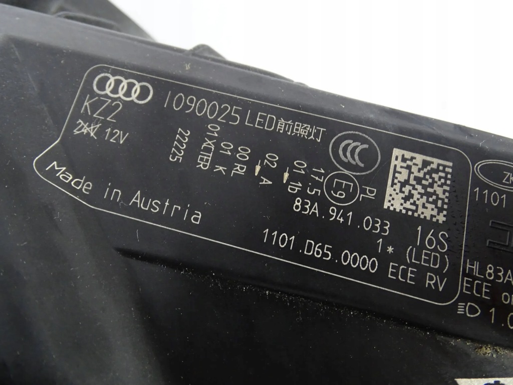 Купити Фара перед передня ліва audi q3 83a full led