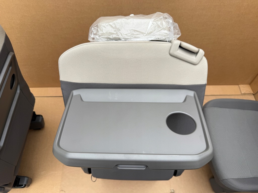 Сиденья перед задний multivan 2023- новая  7 мест комплект тканевый электрика в Украине