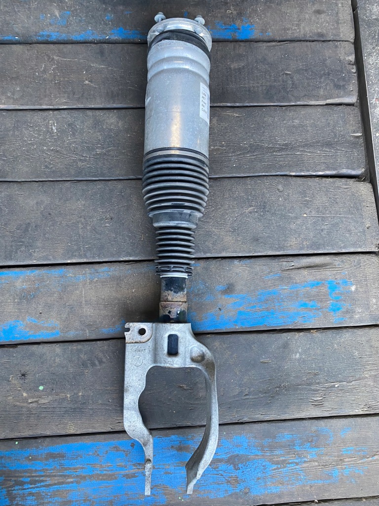 Купить Range rover sport l494 амортизатор правый