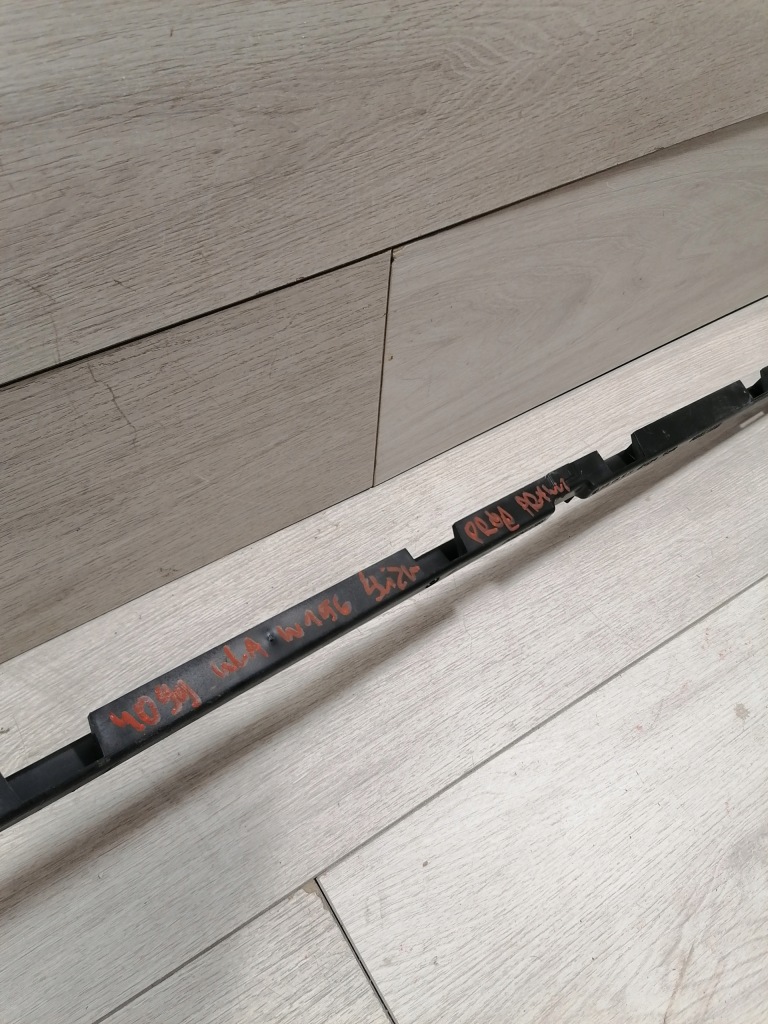 Mercedes gla w156 напрямна поріг правий a1566980214 Київ