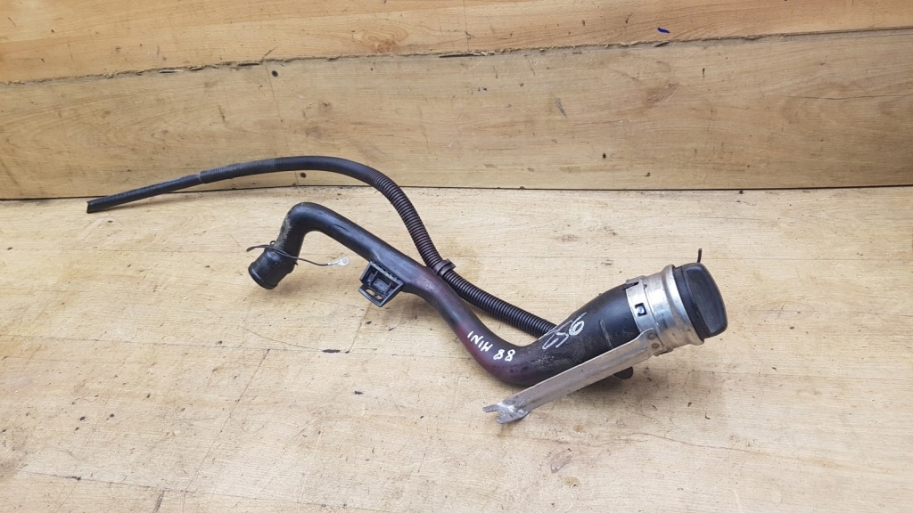 фото №1, Заливная горловина труба топлива mini cooper ii r55 1.6d