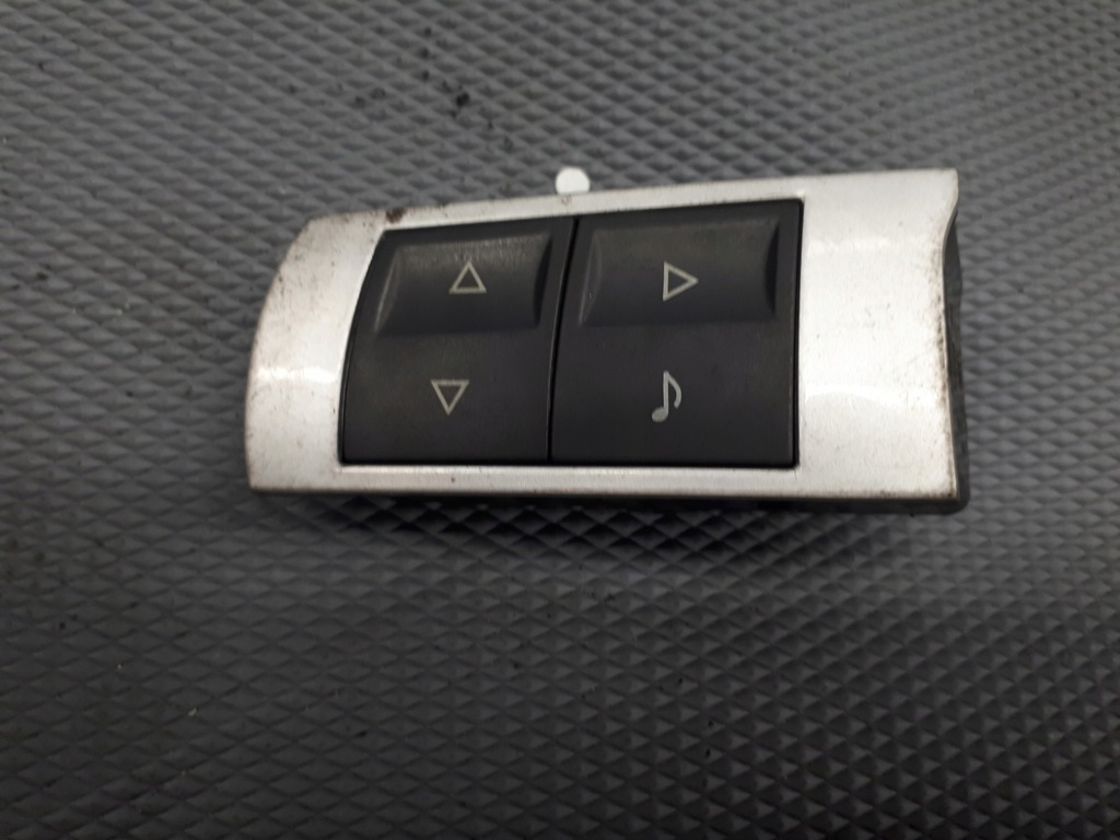 фото №1, Перемикач радіо chrysler 300c