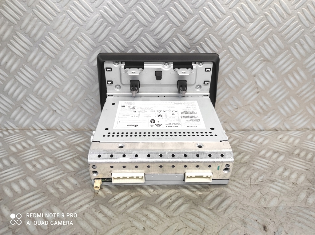 фото №2, Радио дисплей usb bluetooth 281152360r renault clio v 5