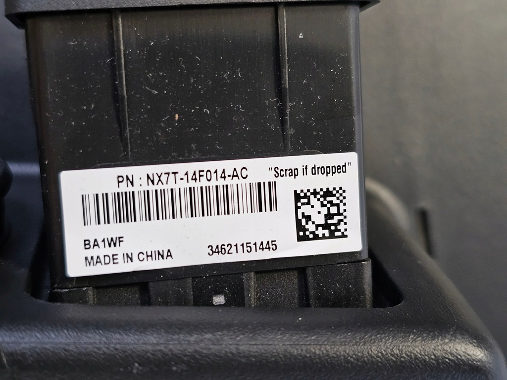 фото №8, Защита туннель port разъём вход usb c ford kuga mk3 bronco focus mk4