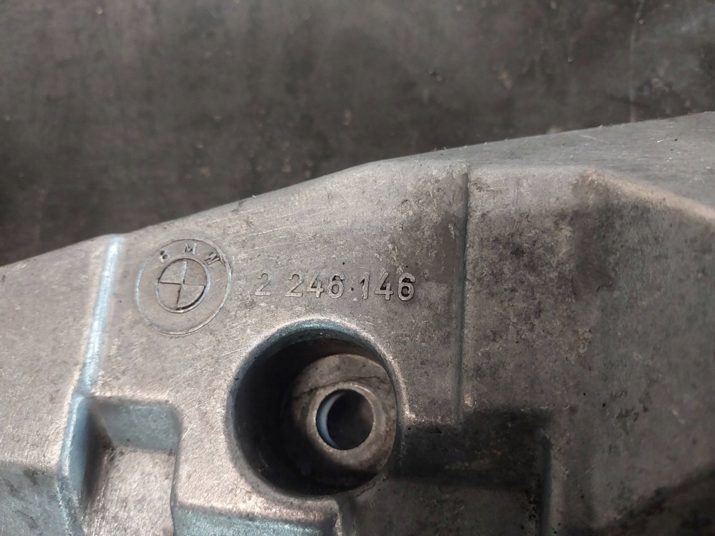 Кронштейн / кронштейн компресора кондиціонера bmw 5 e39 525tds m51d25 2246146 Ціна