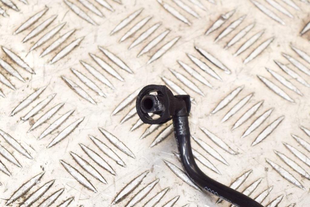 фото №5, Audi q5 fy шланг вентиляционный вакуумa 80a121081e 2.0 дизель 140kw