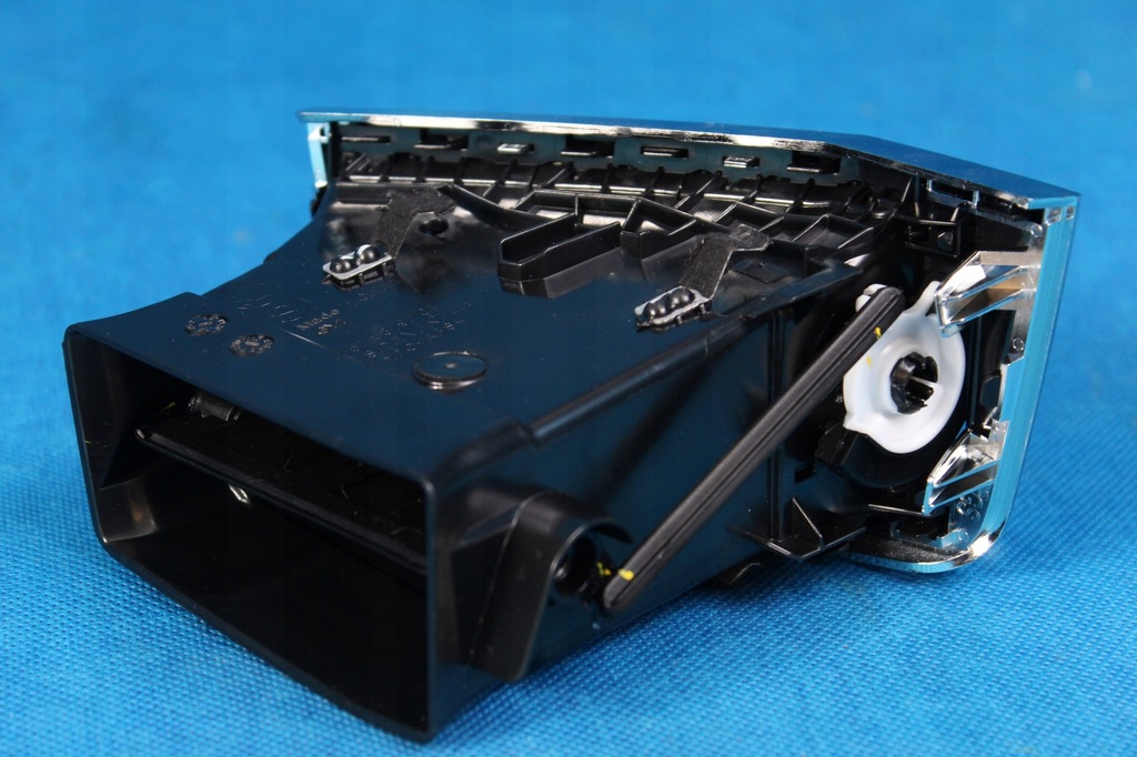 фото №13, Skoda karoq решітка обдув 57a819702a 57a819701a