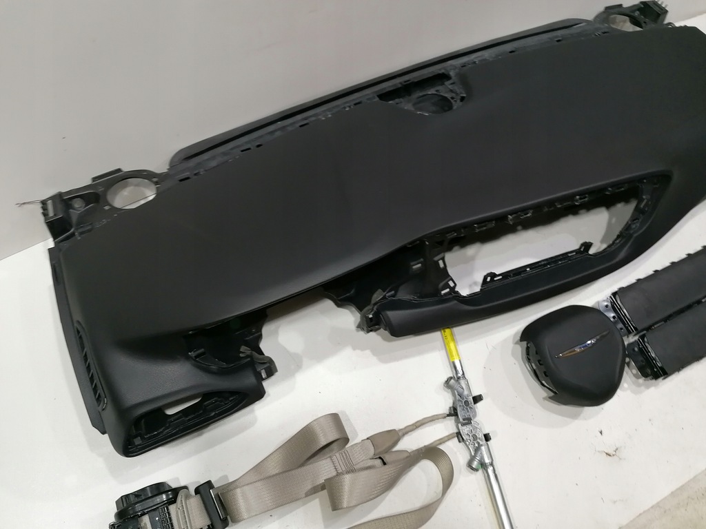 фото №5, Chrysler pacifica приборная панель консоль подушка безопасности ремни