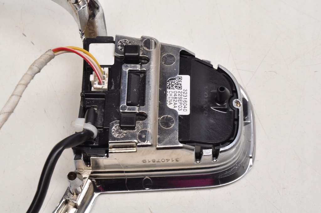 фото №9, Volvo xc60 ii кнопки руля рамка 32316040