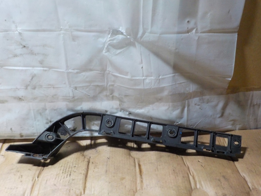 фото №1, Skoda rapid 1.6 tdi 2016r кронштейн бампера задняя 5jj807863a