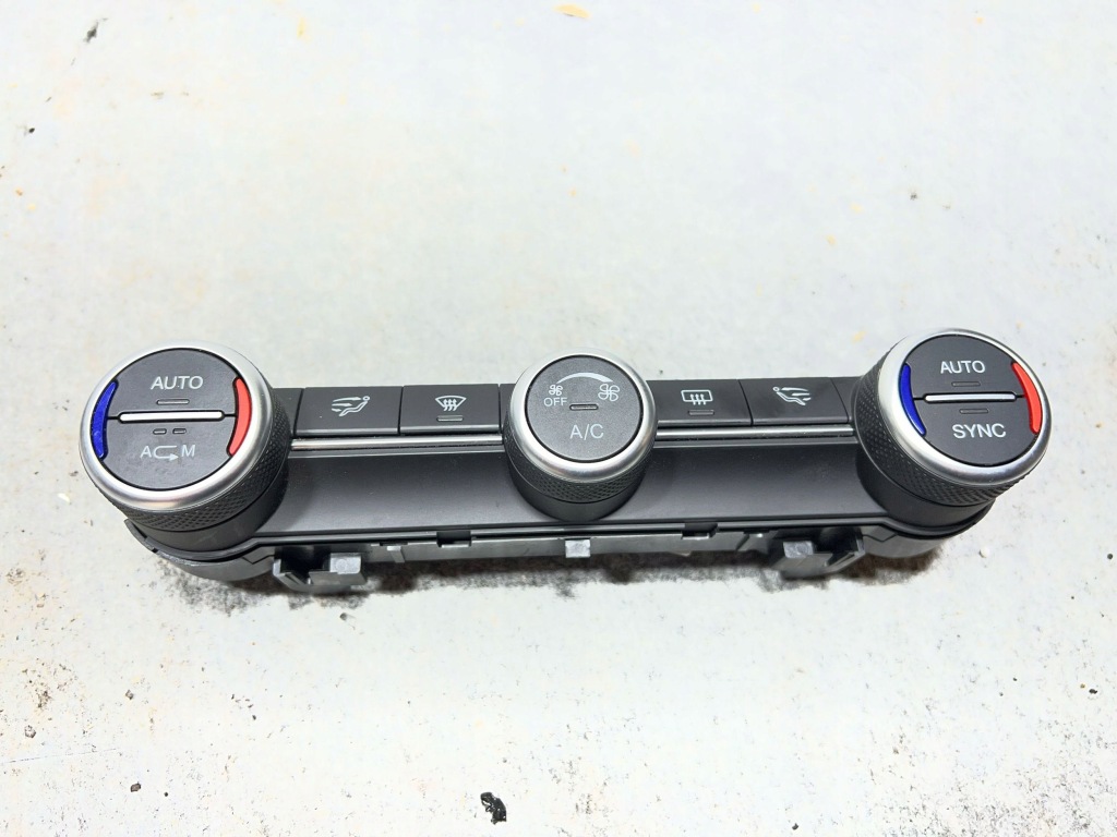 фото №1, Панель кондиціонера alfa romeo giulia 01561390660