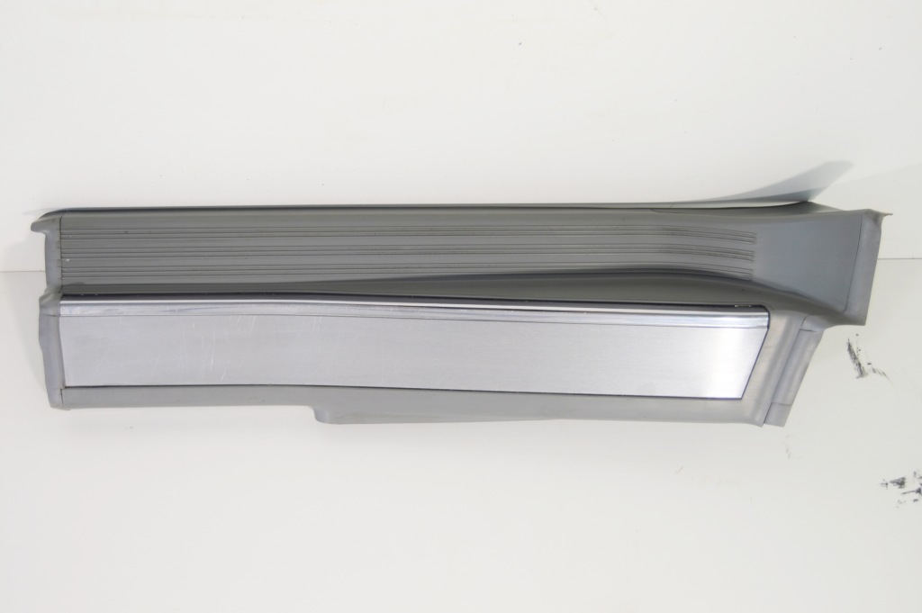 Купить Накладка порог правый задний  правая mercedes w140 1406800435