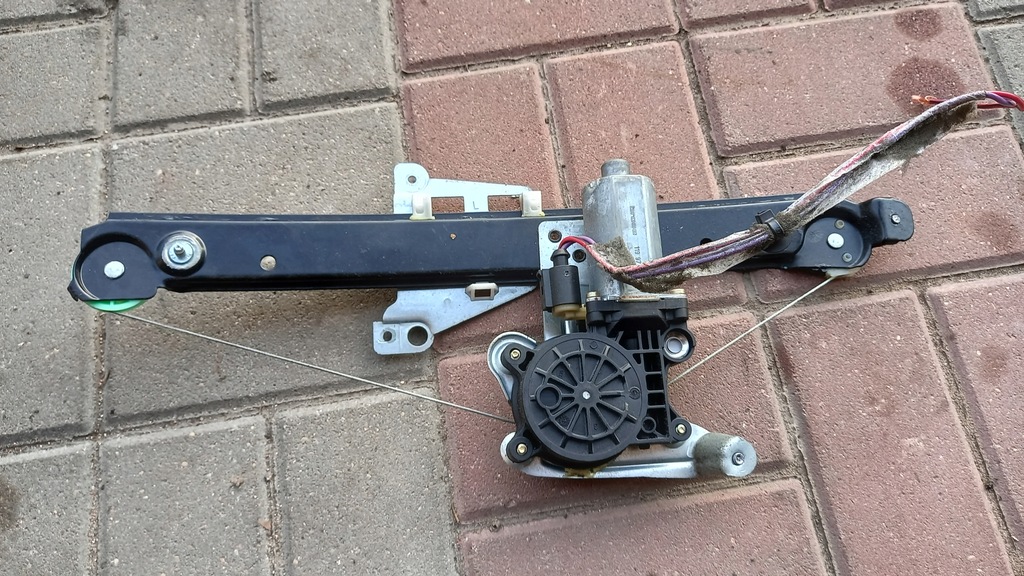 фото №1, Механизм подъёма стекло левый задняя volvo xc70 i