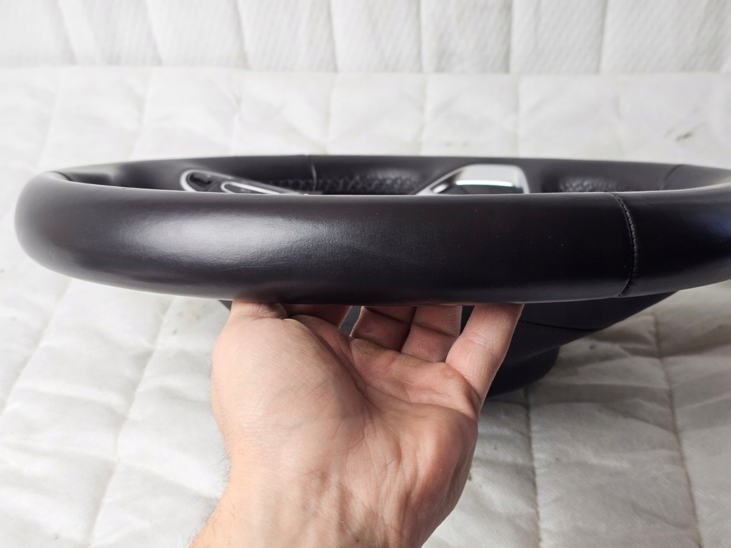 фото №9, Воздуховод кожа мультифункция renault espace v 484000726r