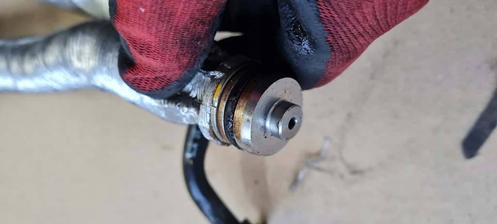 фото №5, S3 8v sedan a3 шланг трубка wody 2.0 tfsi 06k121065q golf vii vw