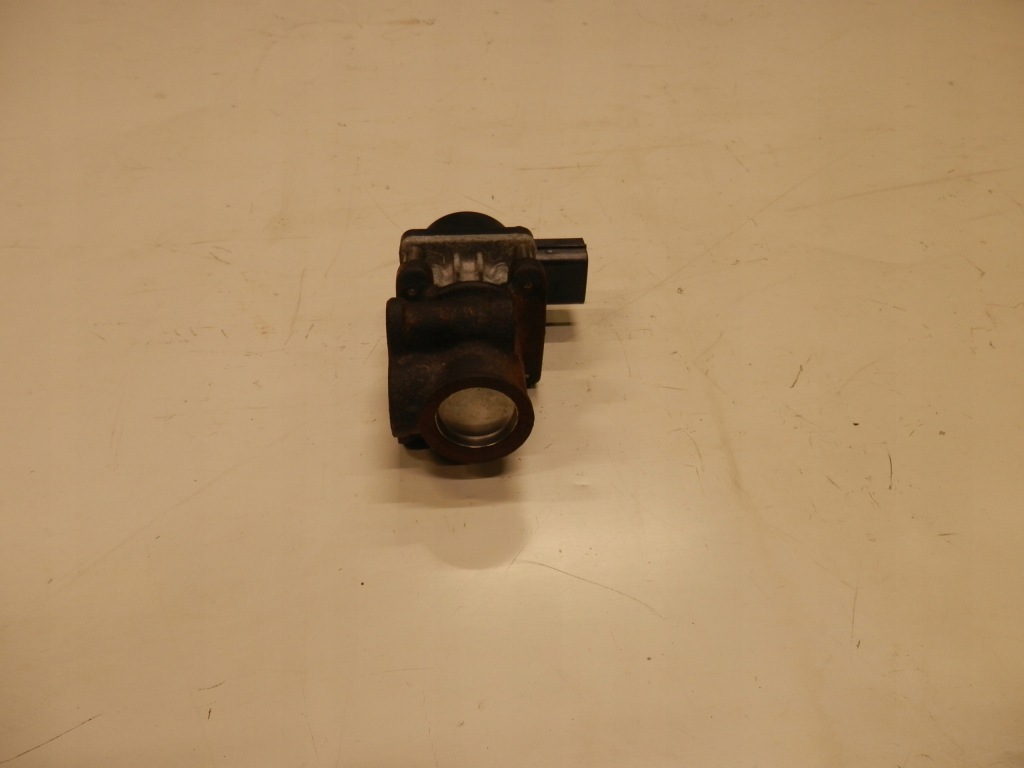 фото №1, Mitsubishi grandis 2.4 16v клапан egr