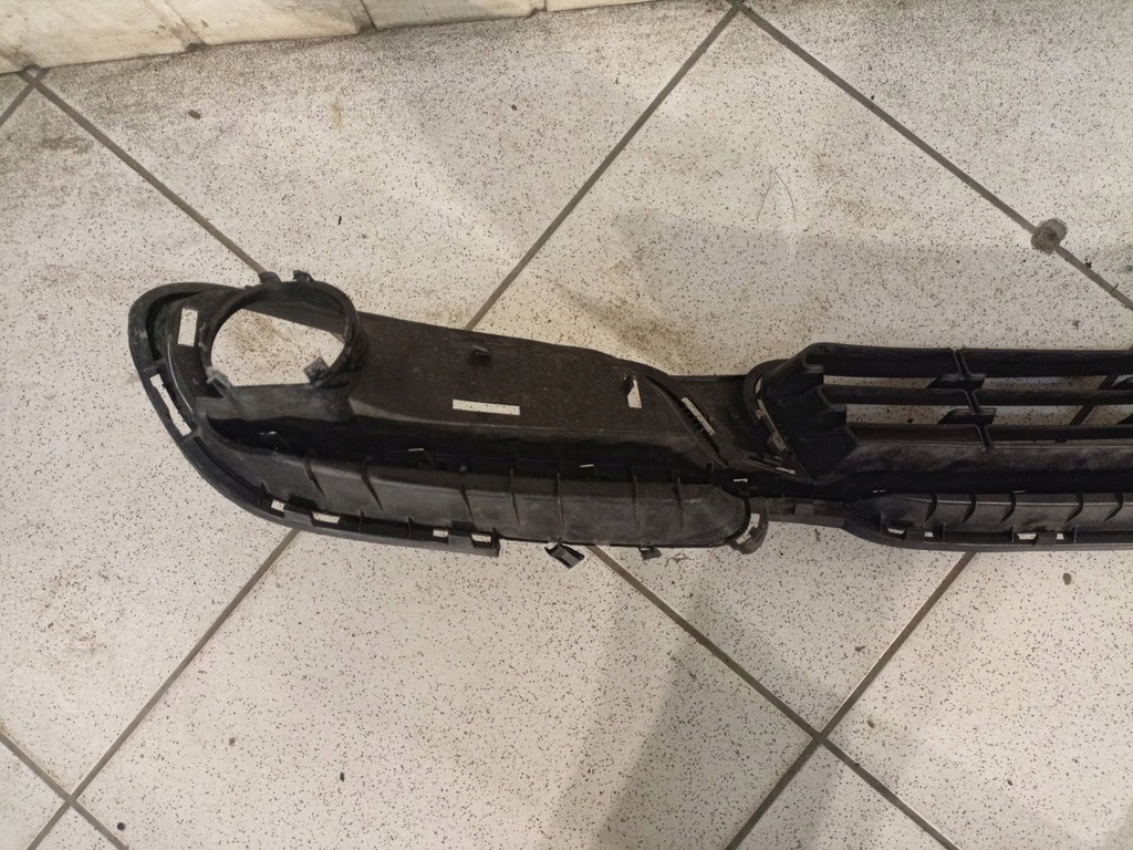 фото №10, Решётка бампера chrysler town and country 5 facelift 2014