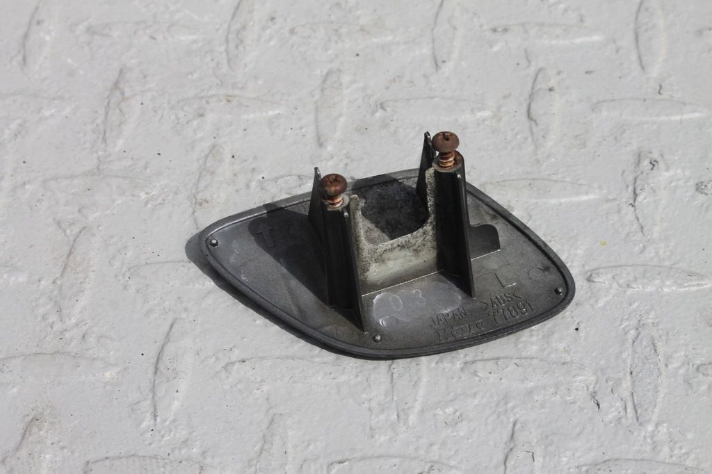 фото №3, Заглушка распылителя левый перед lexus rx ii 03-08