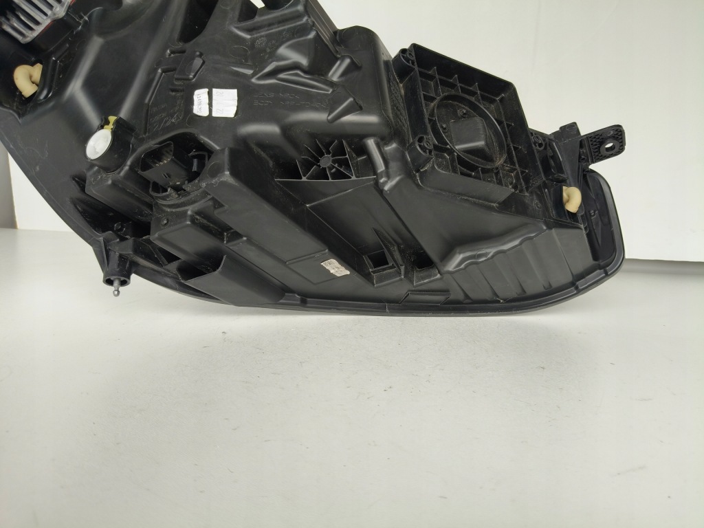 Фара ліва фара ford focus mk4 22- рестайлінг  full led Зі Шроту