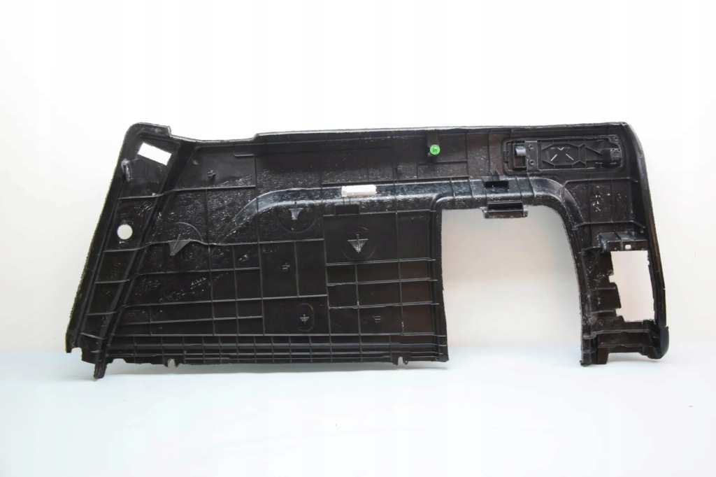 Левая обивка багажника bmw 7438195 3.0l hybrid 210kw 2025 Киев