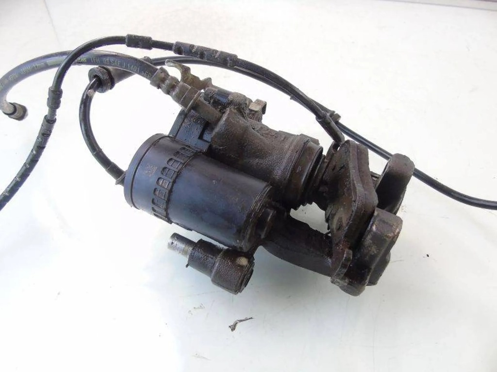 фото №6, Bmw i3 l01 суппорт правый задняя задний 6853858 задняя