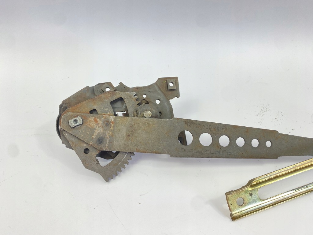 Купить Подъемник механизм стекло правый задний  задний ручной механический mercedes w123