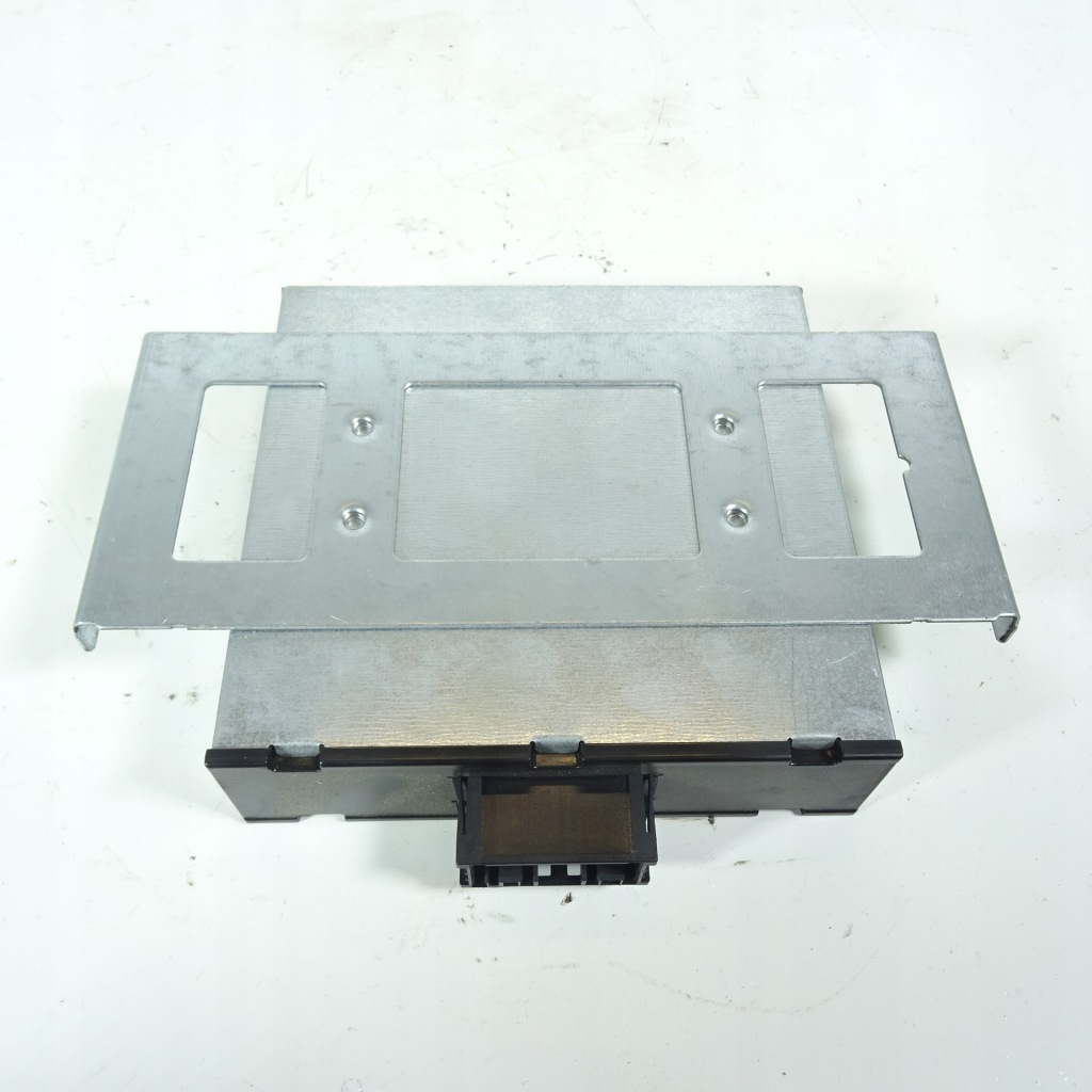 фото №3, Bmw seria 1 e81 модуль напруги 9113348