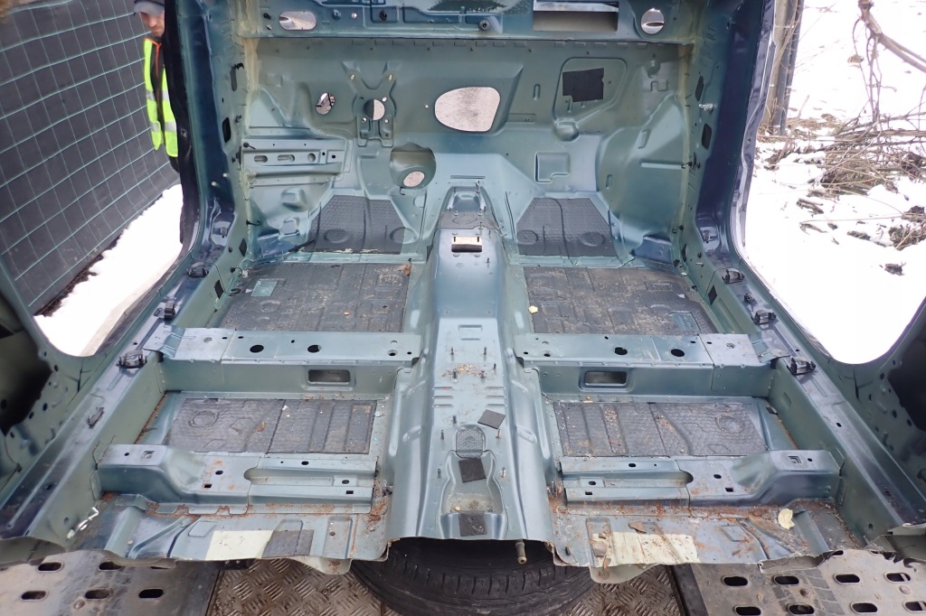 фото №12, Tipo ii 2015- лонжерон правая перед передняя