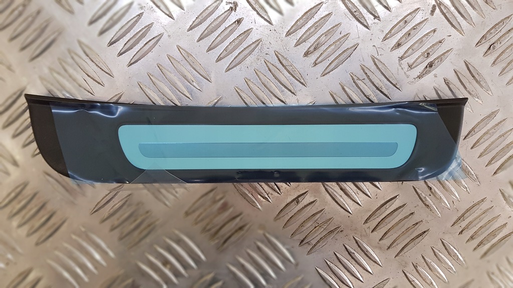 фото №1, Audi a5 молдинг порог задняя 8t8853376b