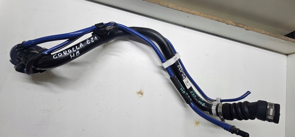 фото №5, Toyota corolla xii e21 хэтчбек hb 1.8h труба заливной заливная горловина топлива 77201-02611