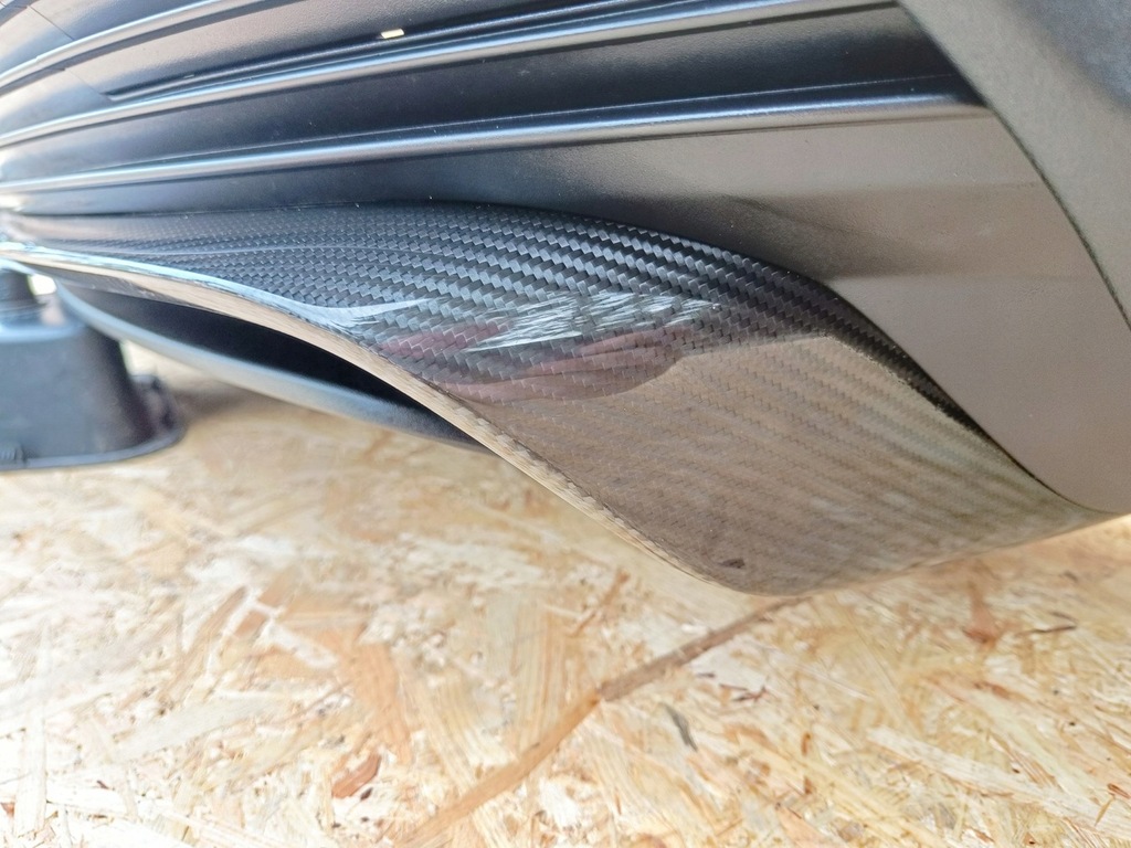 фото №16, Porsche taycan 9j1 камера kpl бампер задняя w цвет m9a kreide 2022r карбон