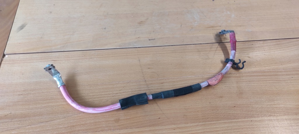 Купить Клемма аккумулятор плюсовая электропроводка renault trafic 3 93455627