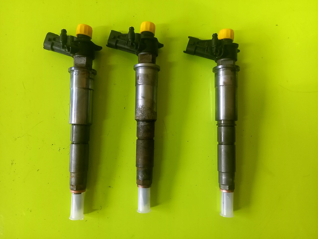 фото №1, Инжектор 2.0 dci 0445110007 vivaro renault trafic ii 08r