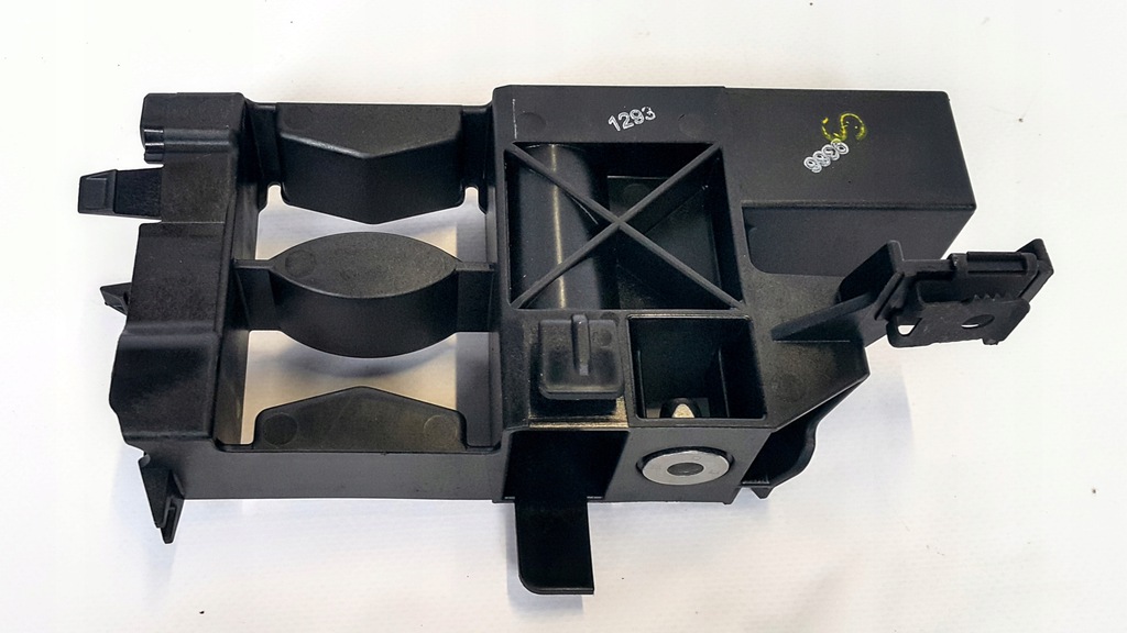 фото №11, Правый кронштейн направляющая кронштейн поперечина передний vw arteon 3g8805822