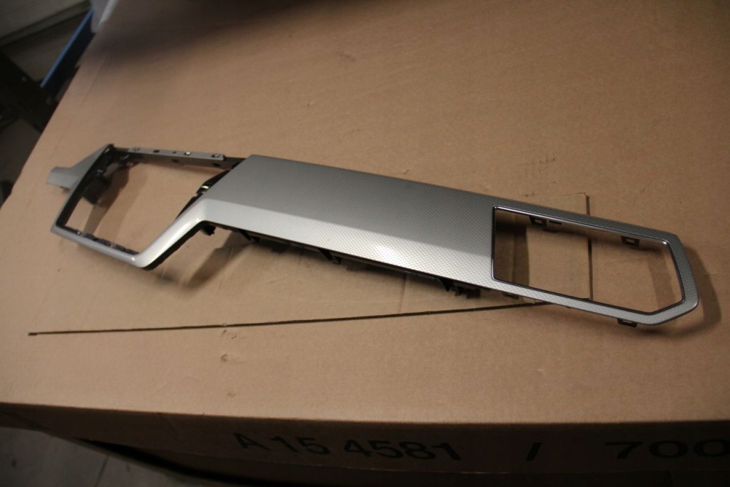 фото №1, Рамка захист екрана мультимедіа vw touran 5tb858416f