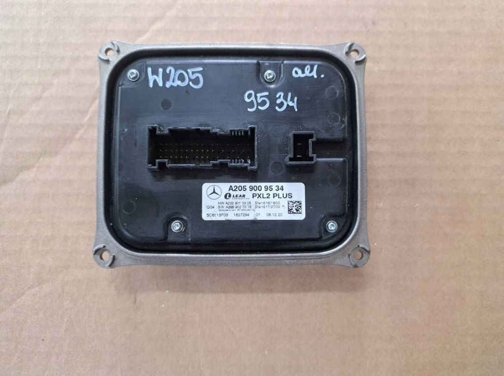 фото №1, Mercedes c klasa w205 модуль преобразователь ксенон