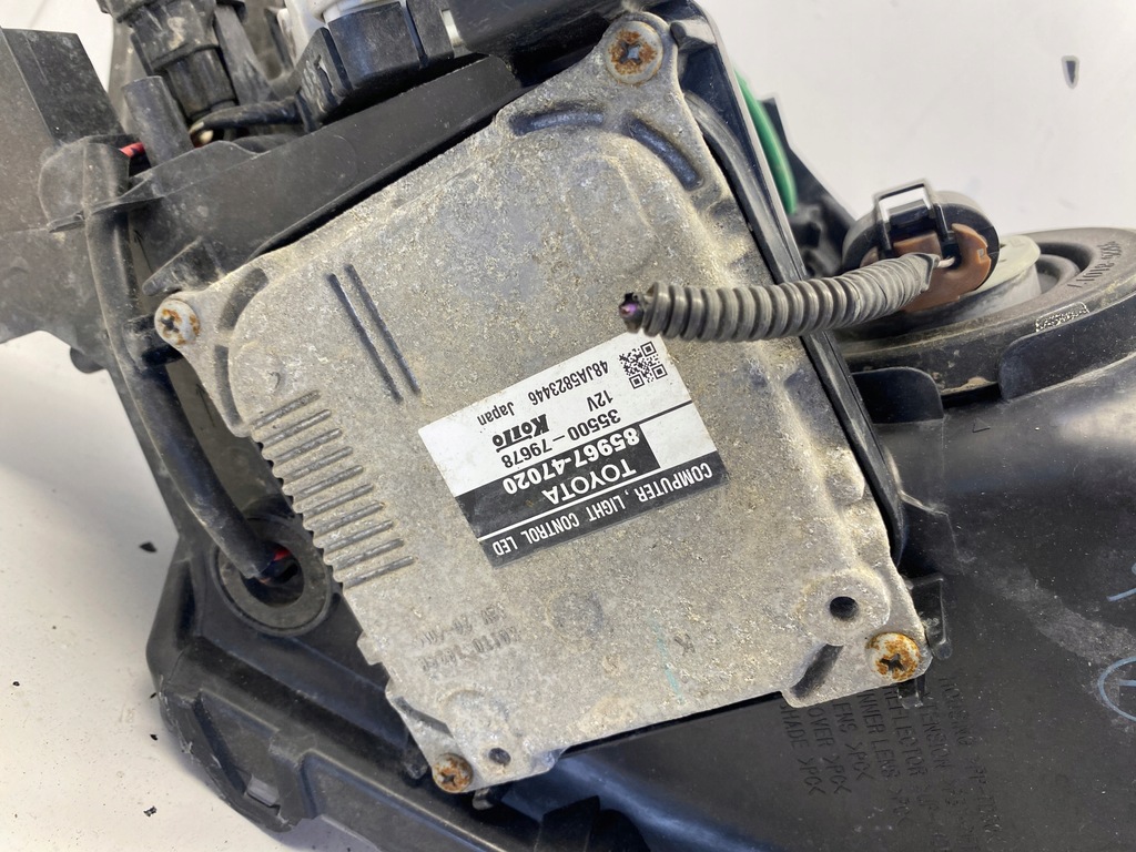 фото №16, Toyota prius plus + лампа левый перед full led