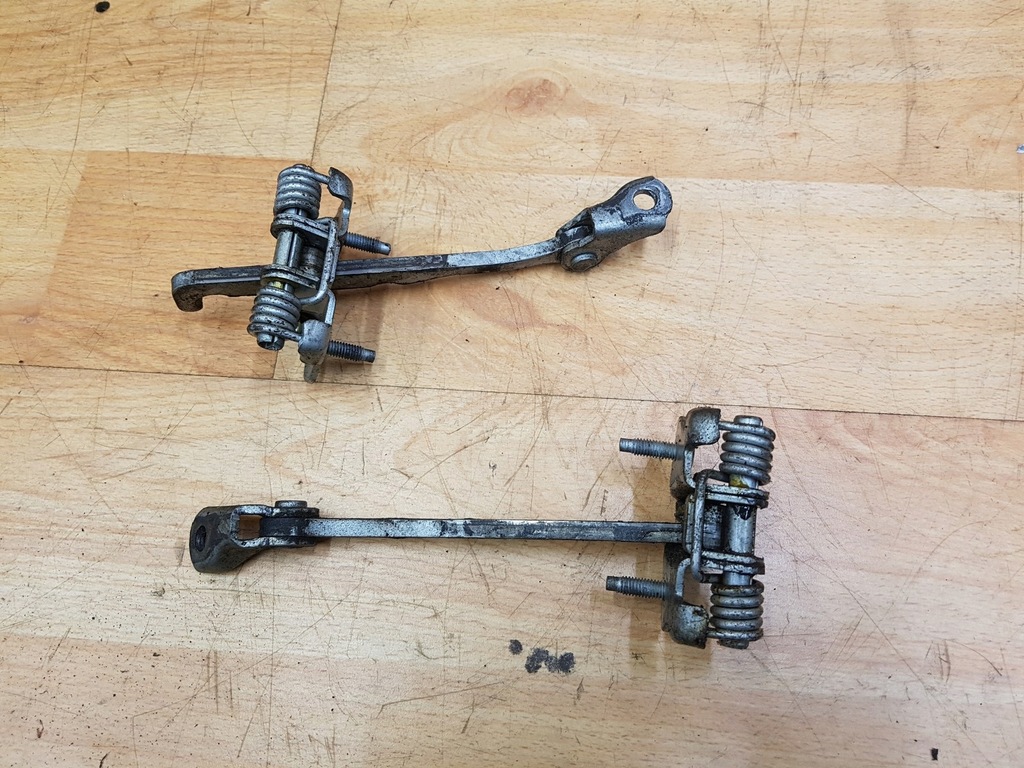 фото №1, Обмежувач двері перед opel vivaro a