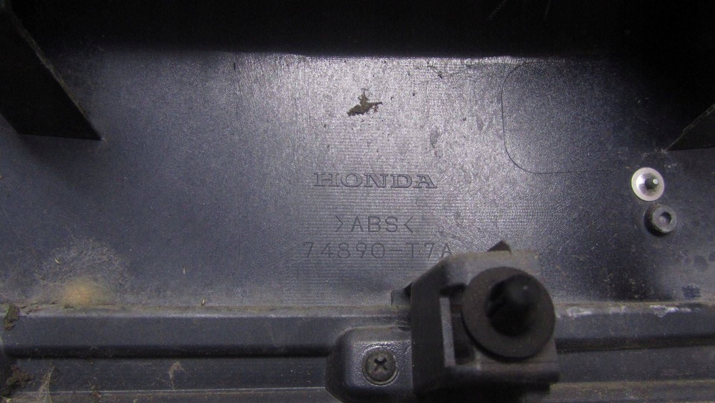 фото №9, Honda hr-v спойлер молдинг накладка кришки задня 74890-t7a