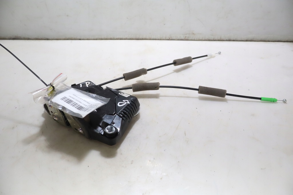 фото №1, Замок левый перед дверь toyota yaris iv cross