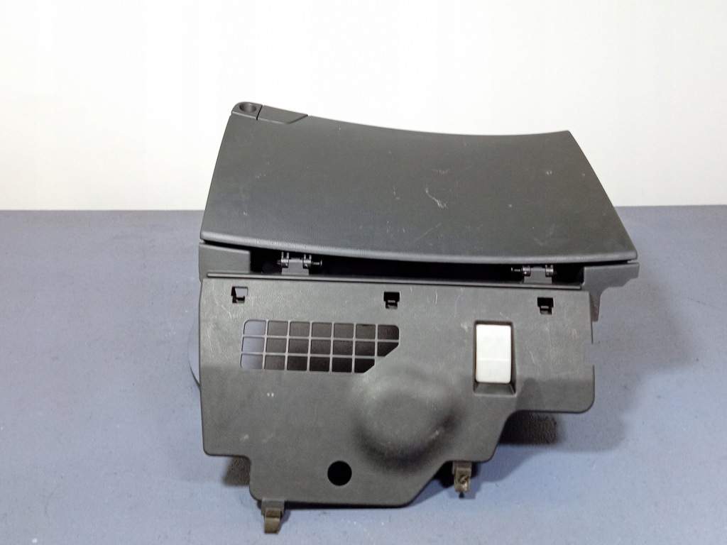 фото №1, Hyundai i40 бардачок пассажира 84543-3z000