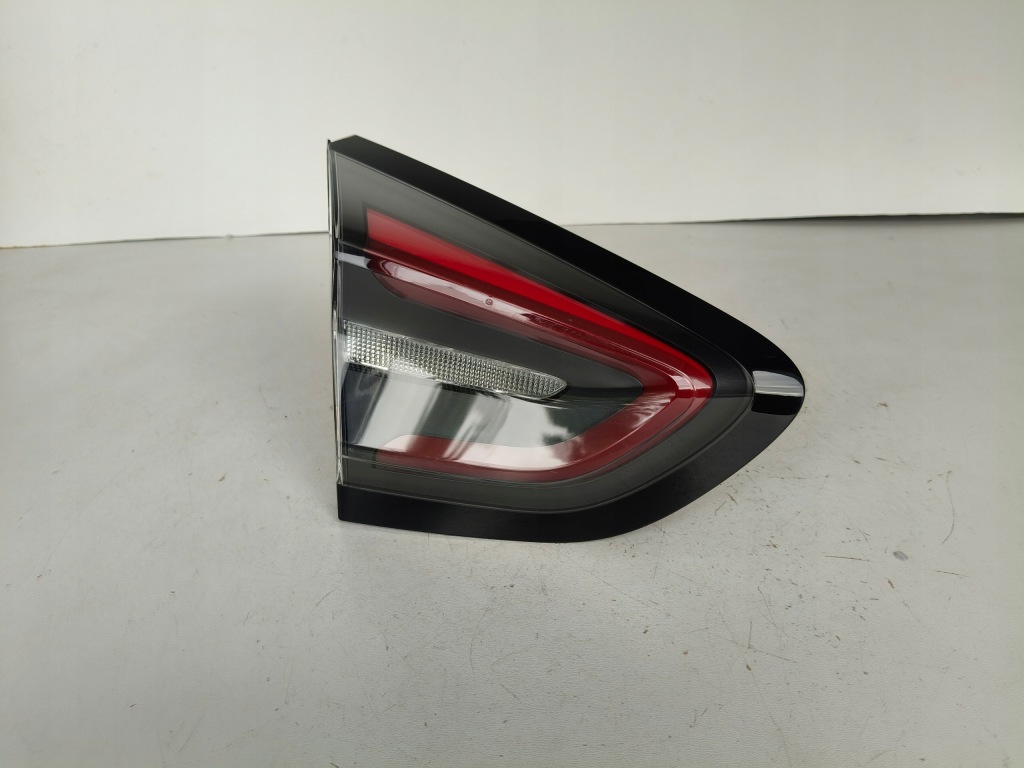 Купити Фара ліва задня w кришці  ford puma 19-