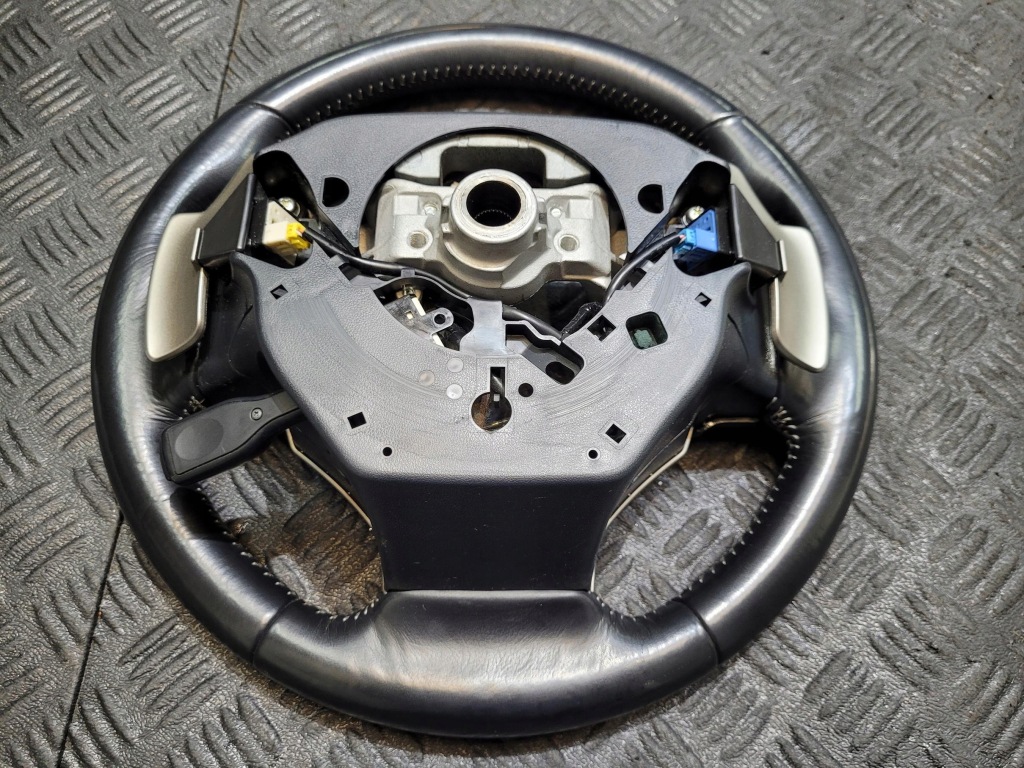 Руль мультифункция круиз-контроль лепестки переключения lexus is 3 3 300 h is300h с Разборки