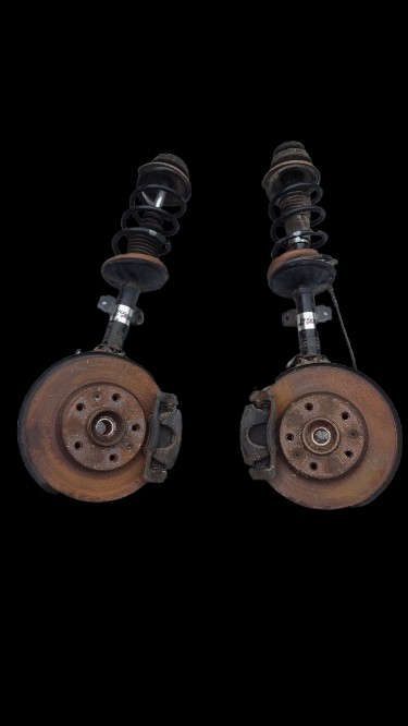 фото №1, Dacia duster ii - поворотний кулак ступиця амортизатори амортизаторна стійка пара перед