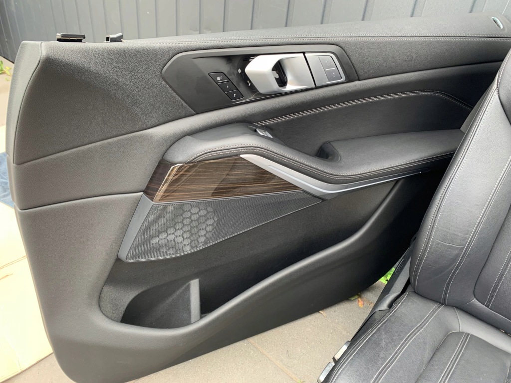 фото №9, Сиденья обивка кожа sporty подогрев память электрический 7 человек bmw x7 g07