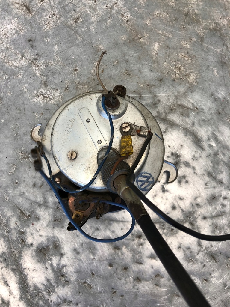 фото №6, Счетчик приборная панель vw beetle garbus 113957021a