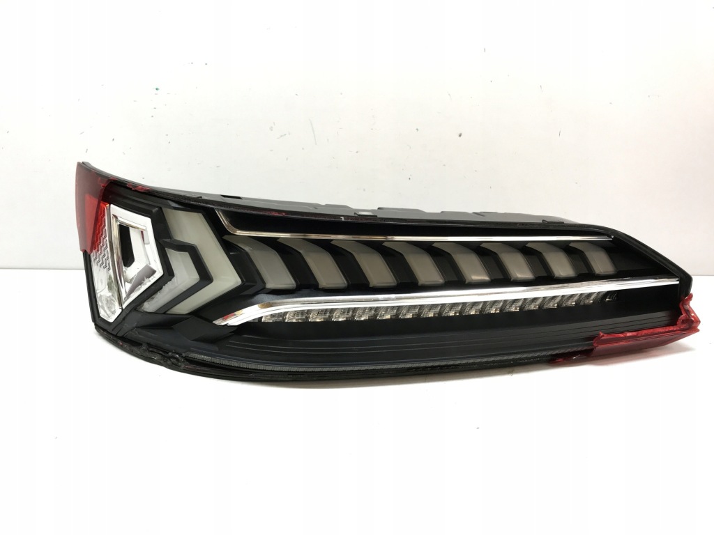 Купить Audi q7 4m рестайлинг  фара задний левая full led 4m0945093f