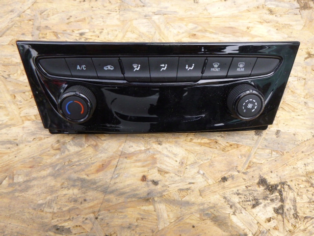 фото №1, Панель кондиционера opel astra k