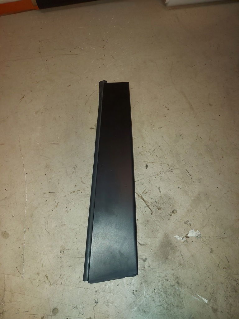 фото №1, Молдинг захист двері лівий задня corolla e21 sedan