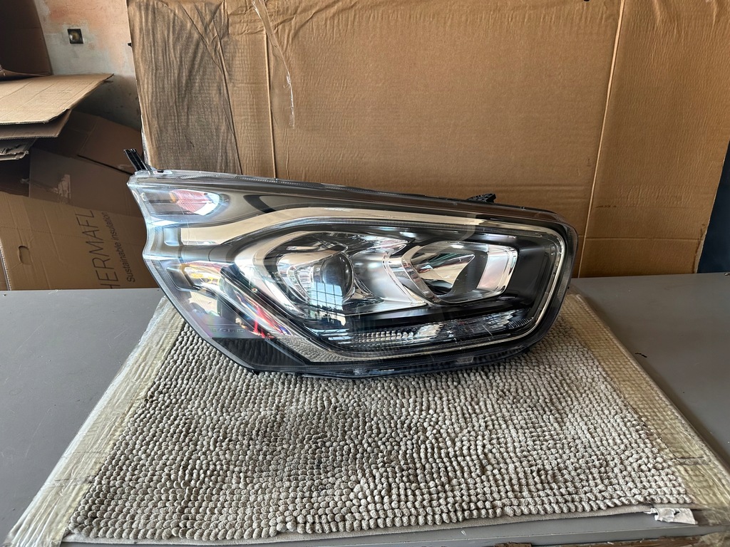 фото №1, Ford transit custom lift лампа передня права оригінальна